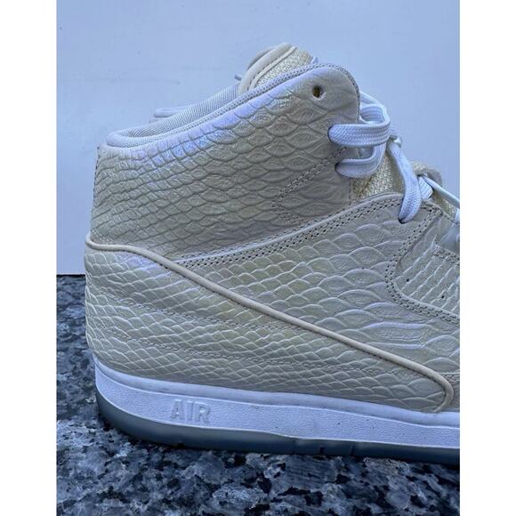 Nike Air Python Premium Deluxe Pearl White Ice Men\'s 12 Sneakers 705066-101 main image 14
